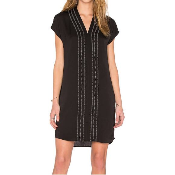Vince Cap Sleeve V-Neck Embroidered Shift Dress Black‎ Pleated Front Size 0 - Picture 1 of 7